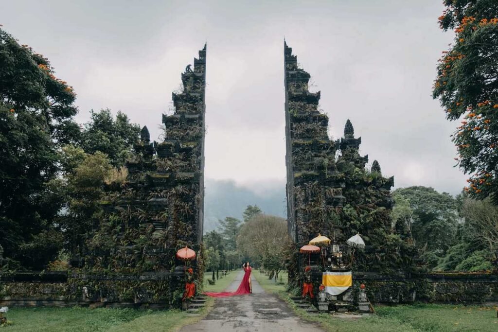 Handara Gate
