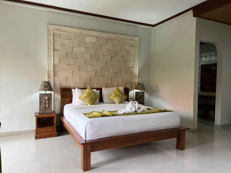 Three Brother Villa Legian