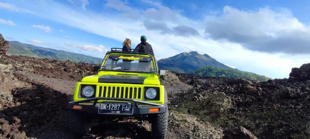 Galang Kangin Jeep Tour and Hiking