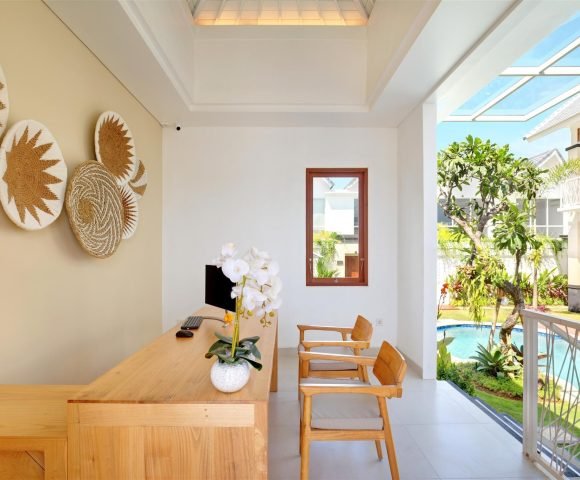 36a (Reception area)