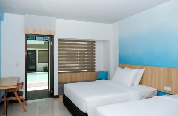 Deluxe Room Pool Acces