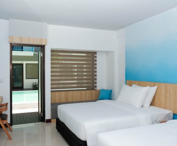 Deluxe Room Pool Acces