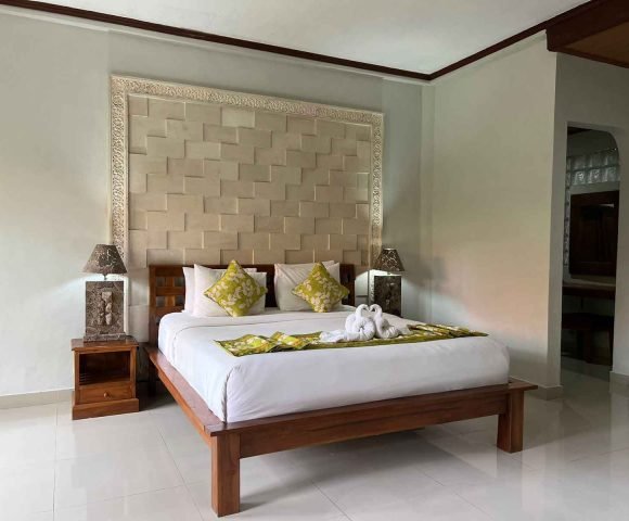 Three Brother Villa Legian