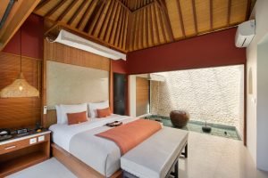 Grand One Bedroom Villa with Private Pool and Bathtub