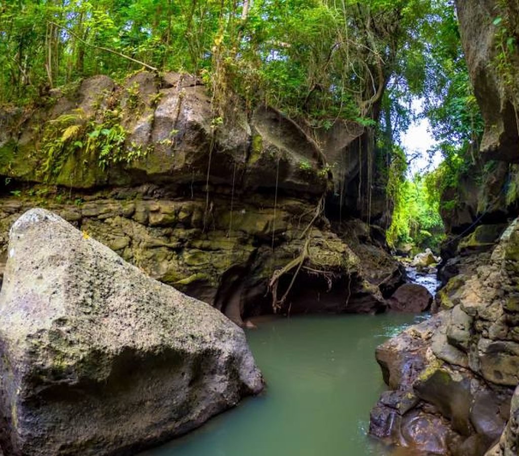 Hidden Canyon Beji Guwang