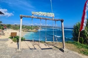 dream-beach-lembongan-1
