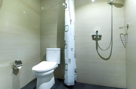 Executive Bathroom